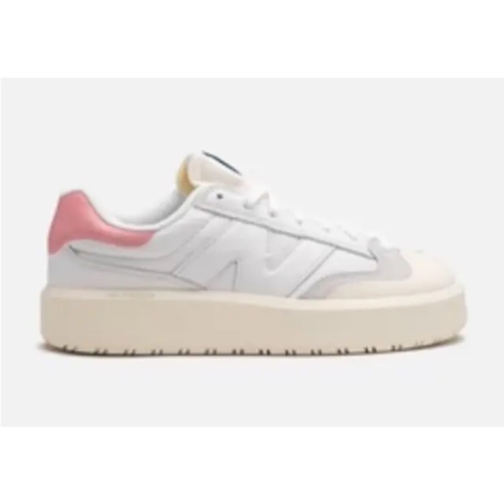 New Balance Size M 10 W 12 White Pink Ortholite Tennis Shoes Sneakers  CT302OC